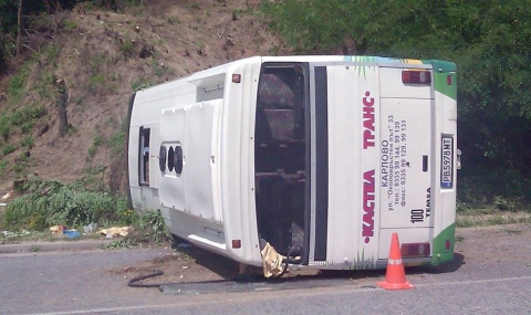 18 пострадали при катастрофата с автобуса - 1