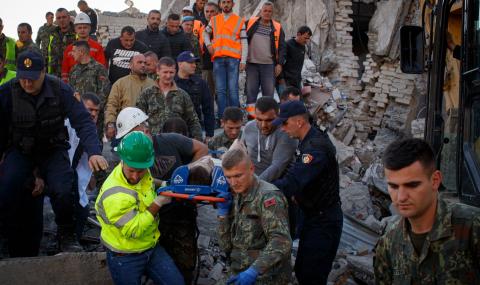 14 станаха жертвите на земетресението в Албания - 1