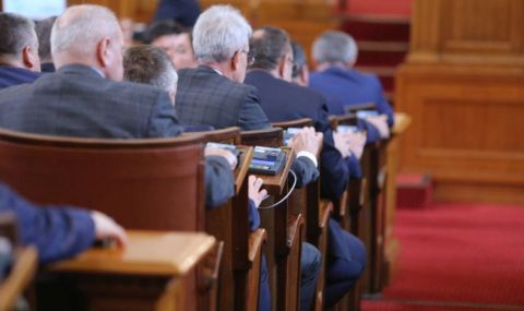 Девет министри се явяват на парламентарен контрол - 1