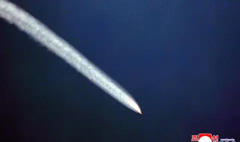 Северна Корея изстреля две свръхзвукови балистични ракети - 1