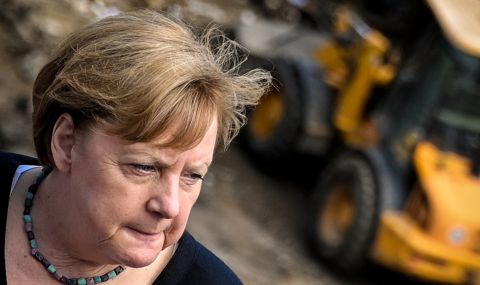 Меркел: Ситуацията е ужасяваща - 1