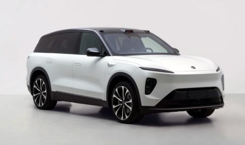 Китайска електрическа алтернатива на BMW X7 - 1