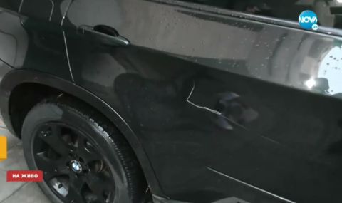 Вандали масово съсипват коли в Бургас  - 1