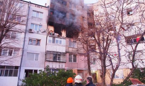 15 апартамента от взривения блок във Варна със сериозни щети - 1