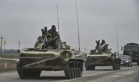 Украйна нанесе унищожителен удар по руски склад за боеприпаси в Крим (ВИДЕО) - 1
