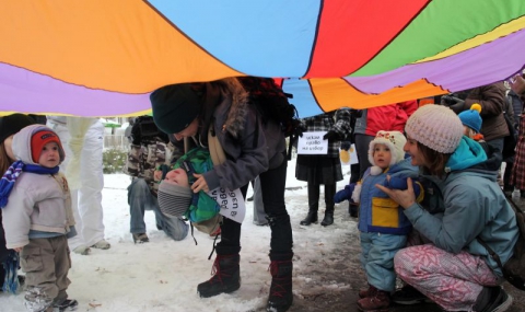 Майки на протест срещу предучилищния терор над 4-годишните - 1