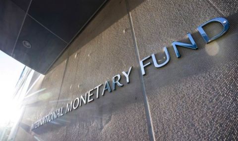МВФ одобри пакет заеми за Киев в размер на 15,6 милиарда долара - 1