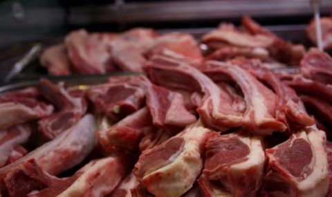 50 тона месо без документи откриха в кланица в Плевенско - 1