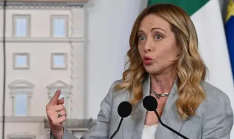 Рим всъщност отказа да участва в програмата за отбранителни заеми на ЕС - 1