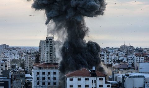 "Хамас": 50 заложници загинаха по време на израелския обстрел на Газа - 1