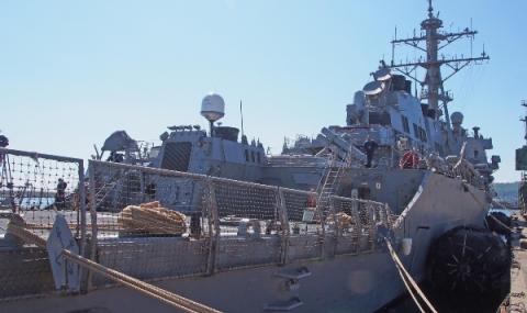 Американски военен кораб тръгна към Черно море - 1