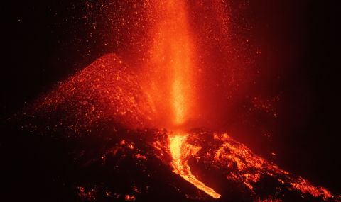 Конусът на вулкана на остров Ла Палма се срути - 1