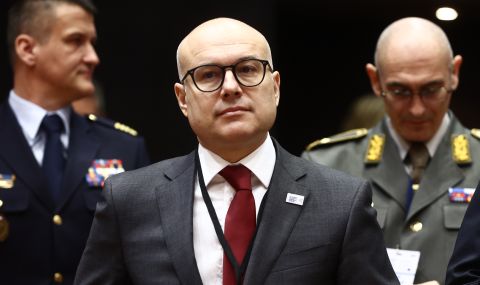 Сръбският министър на отбраната: Политиката на Курти води до ескалация на насилието - 1