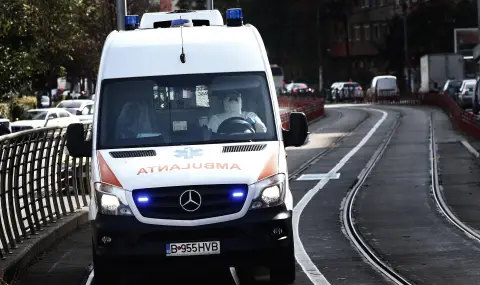 Bus carrying 60 Ukrainians crashes in Romania  - 1