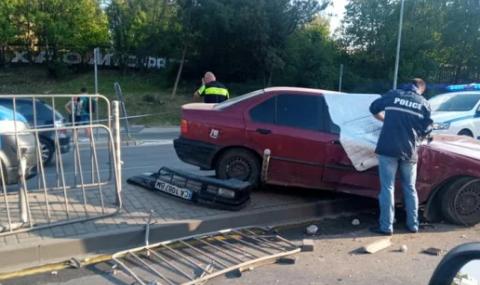 Тежка катастрофа в София, загина шофьор на лек автомобил - 1