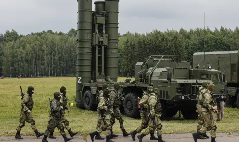 Русия обяви извънредно положение в Липецк, гори военновъздушна база - 1