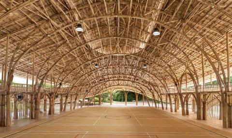 Внушителна спортна зала от бамбук - 1