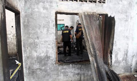 Десетки загинаха при пожар в Индонезия - 1