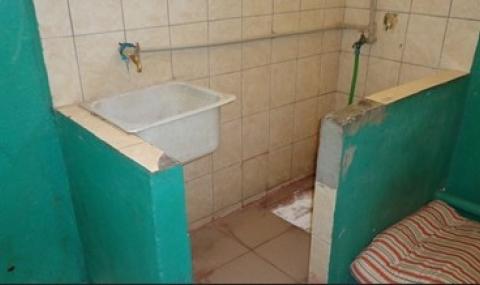 Затворник, лежал 17 години, иска 46 000 лв. от държавата - 1