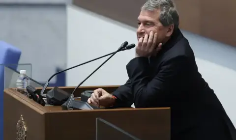 Тошко Йорданов: Имат ли акъл ПП-ДБ, за да свалят правителството в този момент!?