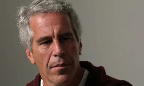 Официално: Пуснаха файловете от разследването за сексуални престъпления срещу Джефри Епстийн