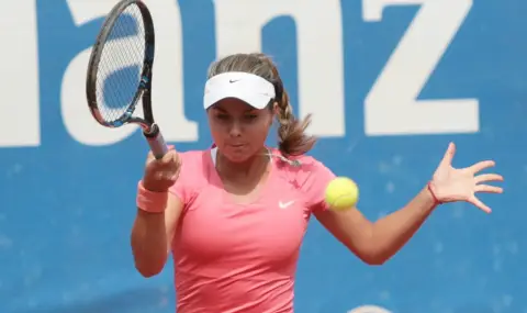 Виктория Томова не успя да се класира за втория кръг на тенис турнира в Руан