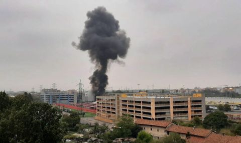 Шестима ранени в пожар в химическо предприятие в района на Милано  - 1