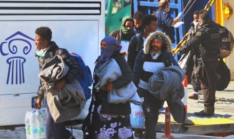 Първи заразен мигрант в Гърция - 1