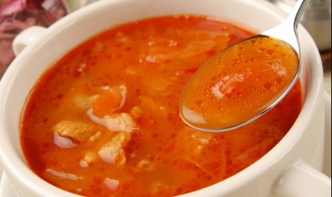 Рецепта на деня: Зимна супа с кисело зеле и праз лук - 1