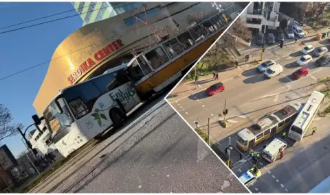 Трамвай се вряза в автобус в София