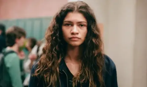 Zendaya Reveals New Details About Euphoria's Highly Anticipated Third Season VIDEO  - 1