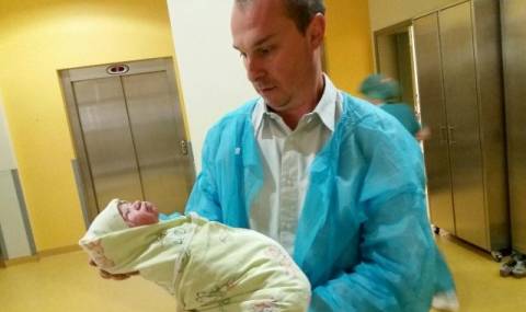 Петър Бакърджиев се сдоби с втори наследник - 1