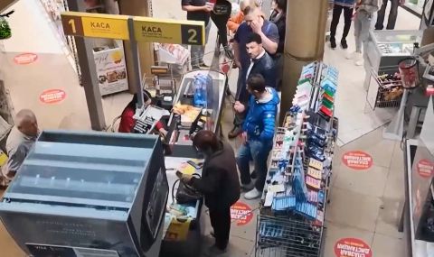 Рекорд: 66-годишна жена 29 дни пазарува в магазин без да плаща - 1