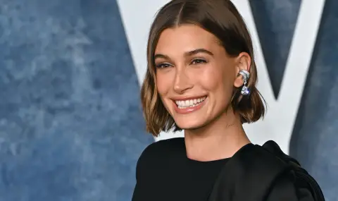 Хейли Бийбър облече рокля, направена от 500 ръчни часовника (СНИМКА) - 1