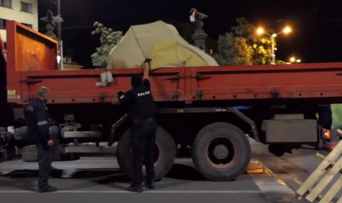 Да натъпчеш нечия кауза в ръждясал камион по тъмно или колко тежи свободата на българския гражданин - 1