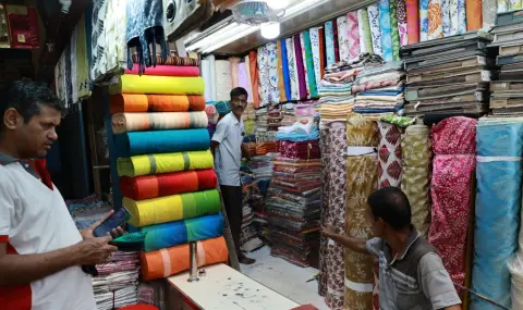 Индия може да наложи мита на САЩ заради тарифите върху вноса на автомобили - 1