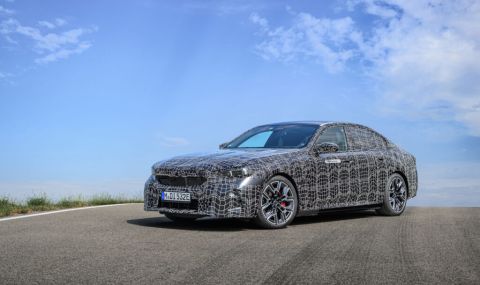 Новото BMW 5 Series ще може да се управлява с поглед - 1