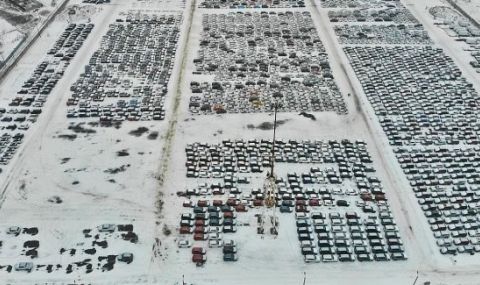 Пристанище "Черноморск" е пълно с корейски автомобили - 1