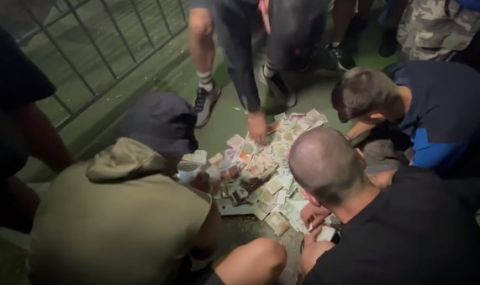 Феновете на Левски събират пари, за да освободят задържаните в Северна Македония (ВИДЕО) - 1