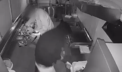 Young people broke into a Sofia restaurant and prepared food VIDEO  - 1