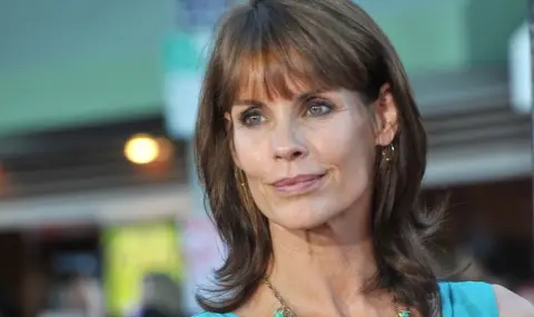 Арестуваха звездата от "Спасители на плажа" Александра Пол - 1