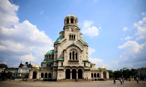 Крадец, задигнал пари от храм-паметник "Александър Невски", е осъден на 3 години затвор - 1