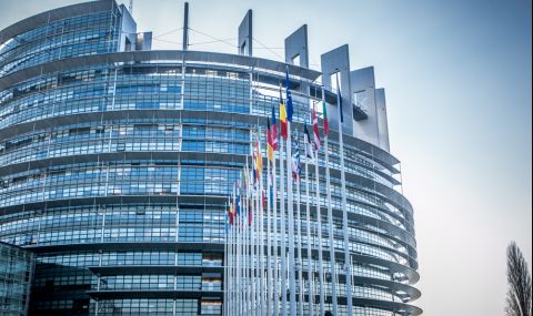 ЕС призовава Сърбия да наложи санкции на Москва - 1