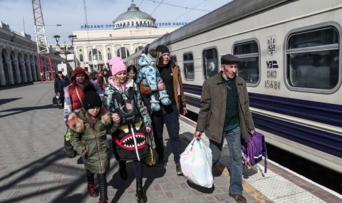 Едва 17% от украинските бежанци обмислят да останат в Полша - 1