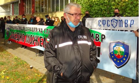 Валентин Попов пред ФАКТИ: Управляващите са на ръба да видят побеснели полицаи и пожарникари - 1