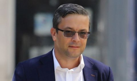 Тома Биков: Политическа криза се решава по неудобен за лидерите начин - 1