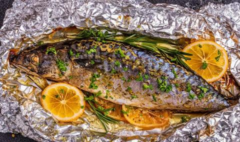 Рецепта на деня: Печена риба във фолио - 1