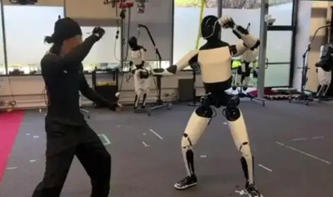 Хуманоидният робот на Илон Мъск самостоятелно научава бойни техники и това е само началото (ВИДЕО) - 1