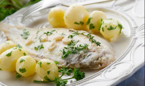 Рецепта на деня: Риба с картофи и сметана - 1