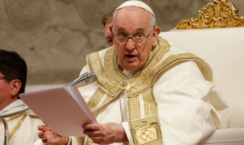 Папа Франциск насърчи надеждата сред "ледените ветрове на войната" - 1